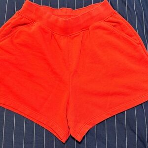 Alo lowkey short red hot summer